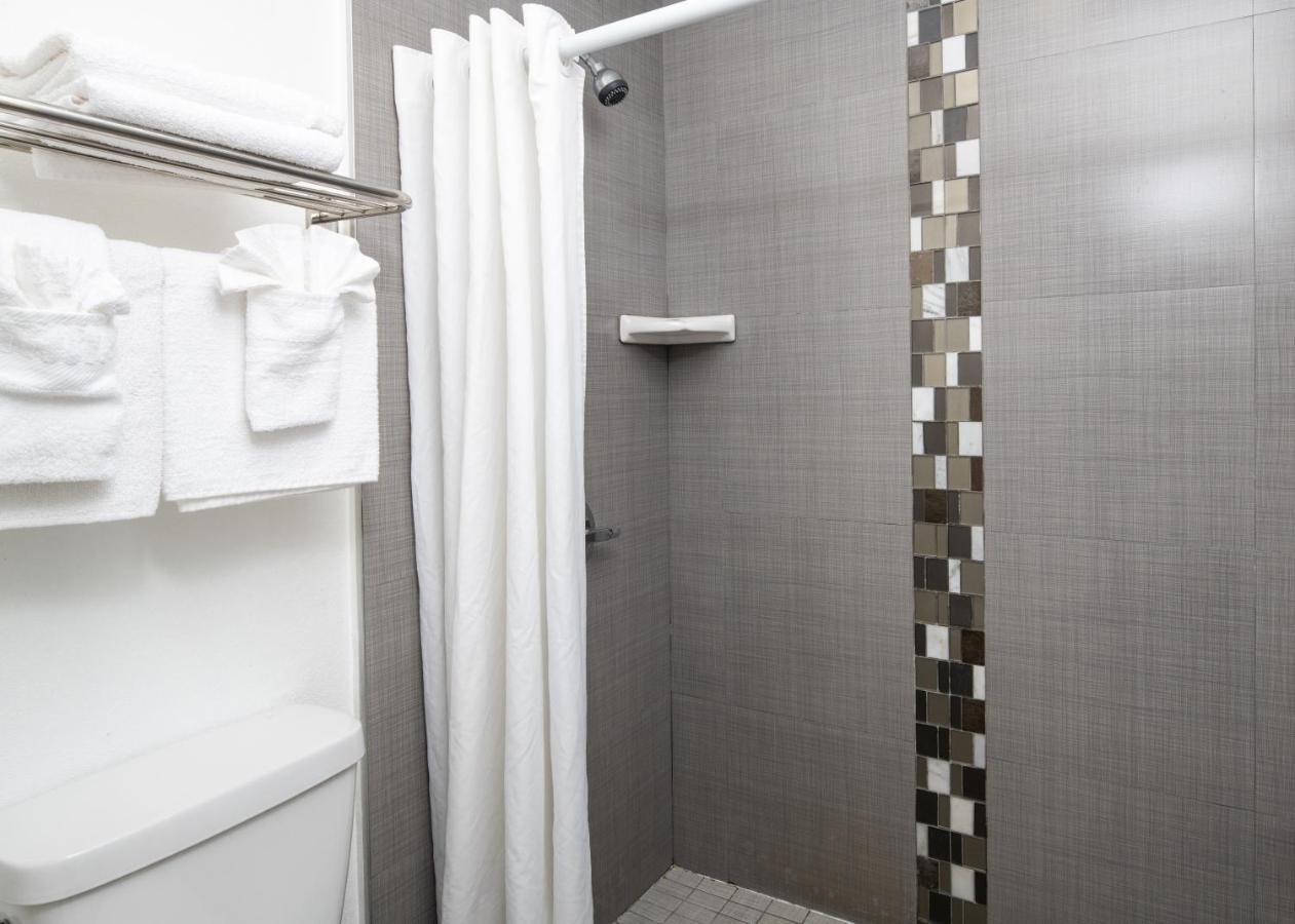 Scandia Motel Карлсбад Екстериор снимка