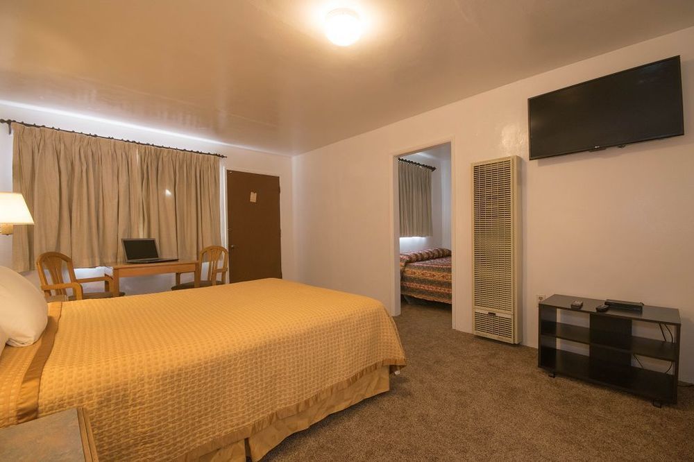 Scandia Motel Карлсбад Екстериор снимка