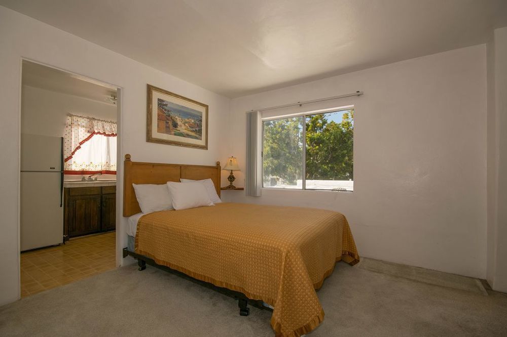 Scandia Motel Карлсбад Екстериор снимка
