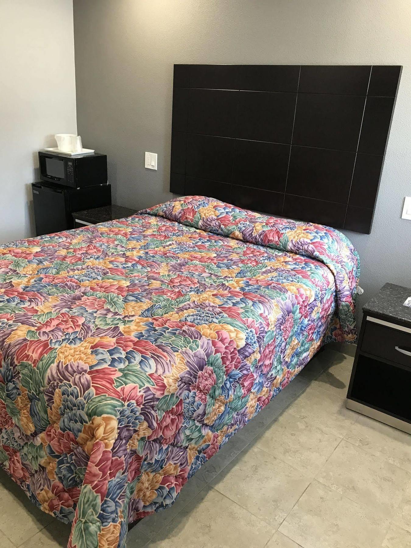 Scandia Motel Карлсбад Екстериор снимка
